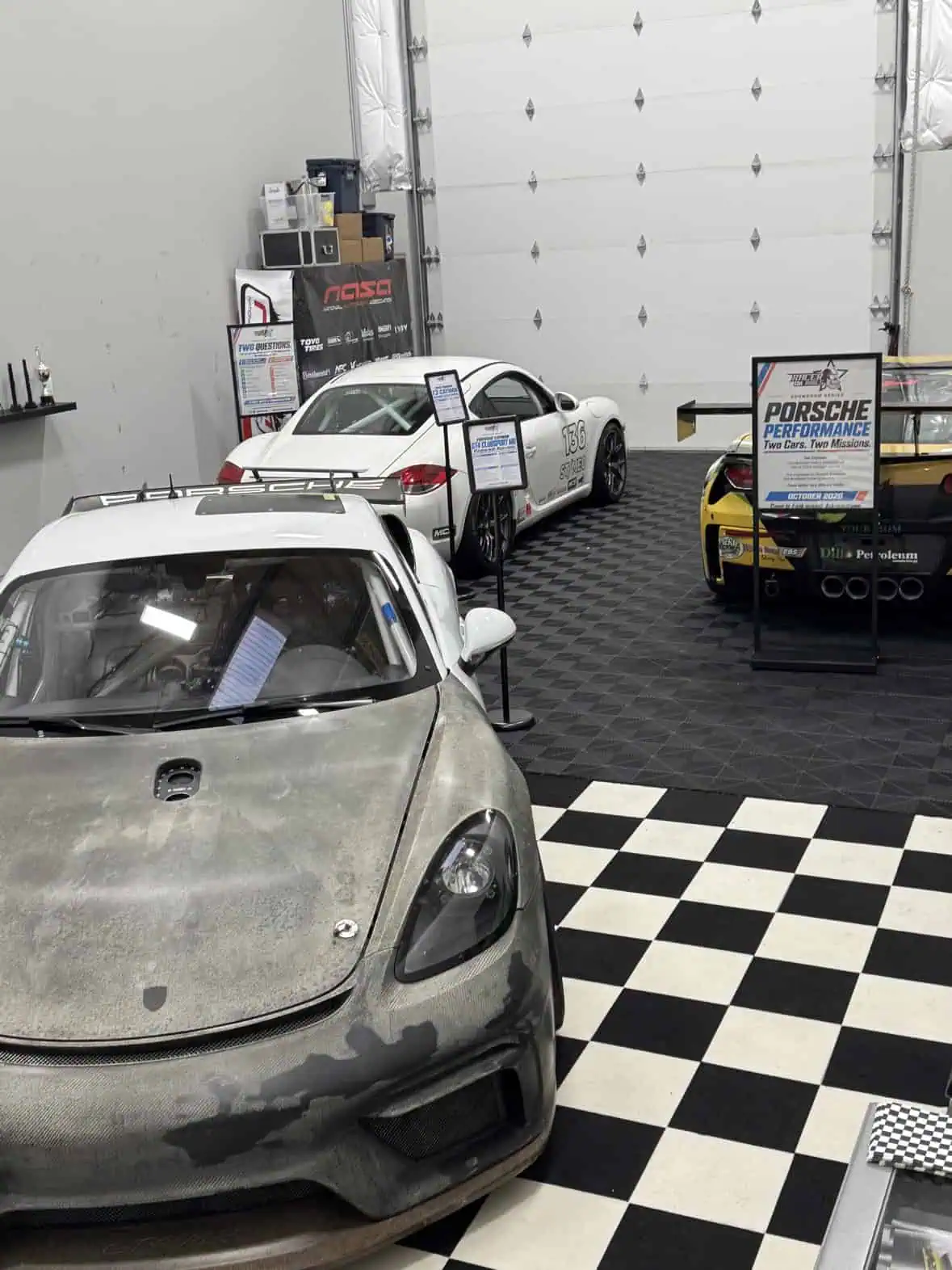 T3 Cayman and GT4 MR together in the RoR showroom